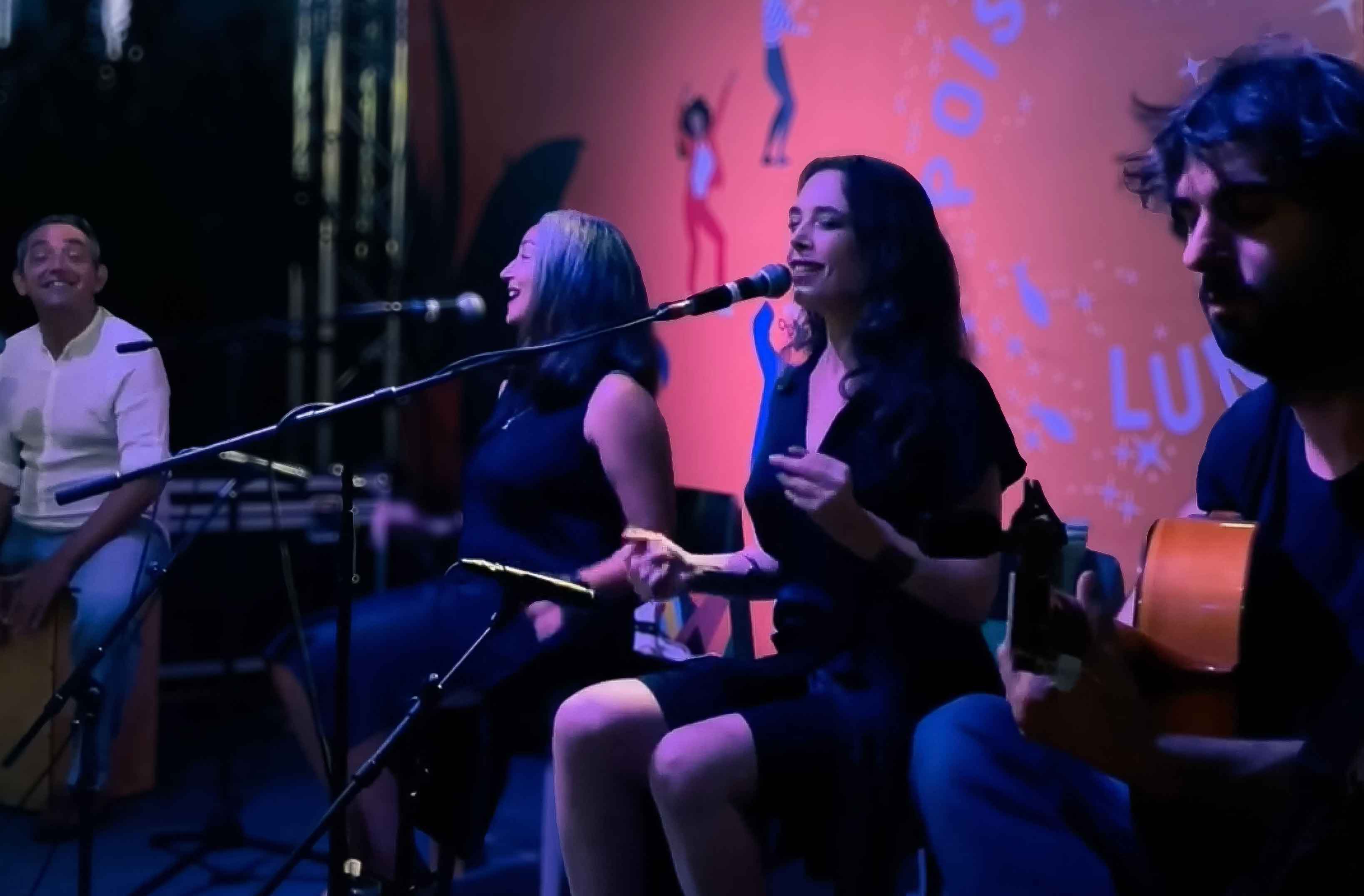 Le groupe de flamenco fusion Caravela à la Javelle, Paris, en 2024.