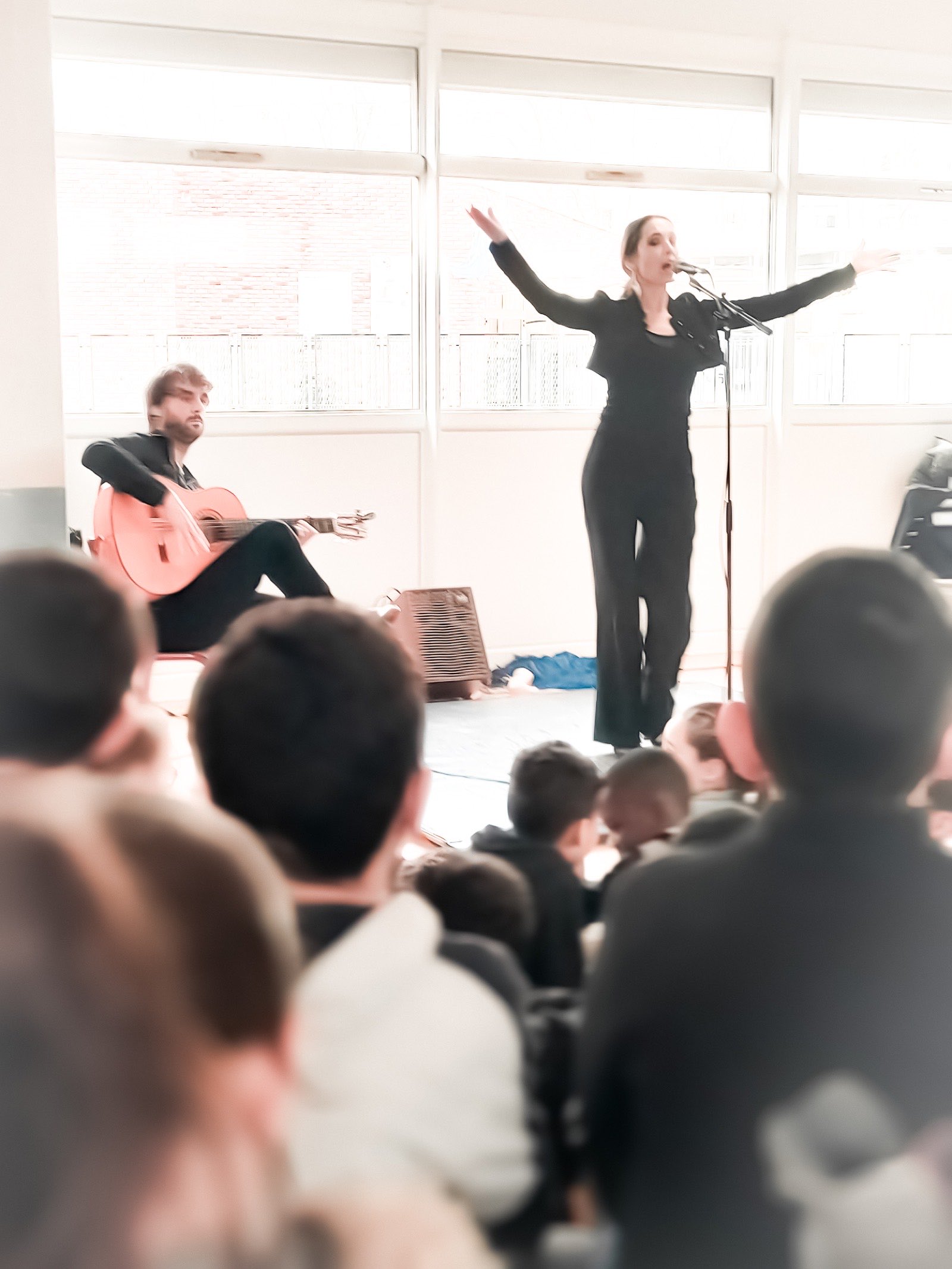 Voyage flamenco joué devant les élèves de l'école Fleming, Jarville — Crédit : Anne Mangeot
