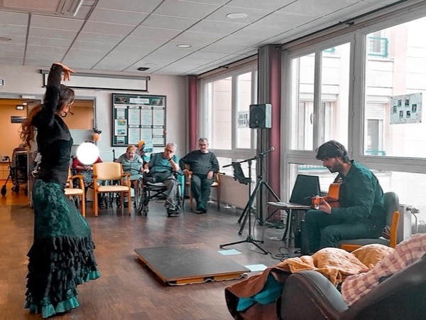 Live music in institutions 2023-25 — Conseil départemental 54 - dependent elderly people